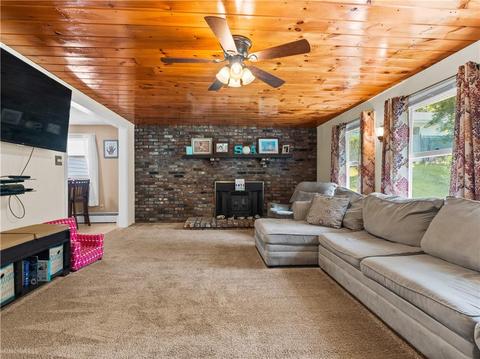 211 Getchell Ave, Woonsocket, RI 02895 photo 13