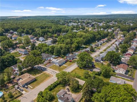 211 Getchell Ave, Woonsocket, RI 02895 photo 38
