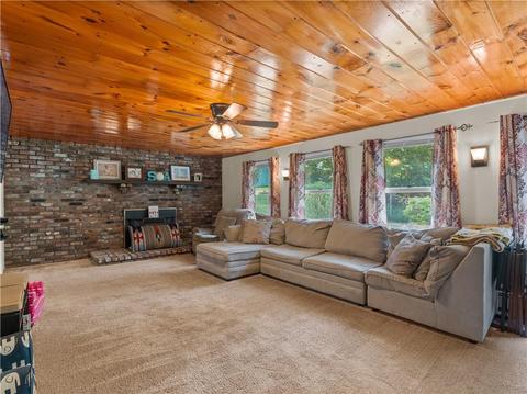 211 Getchell Ave, Woonsocket, RI 02895 photo 12