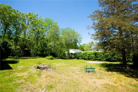 40 Read Ave, Coventry, RI 02816 photo 5