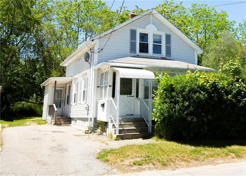 40 Read Ave, Coventry, RI 02816 photo 1