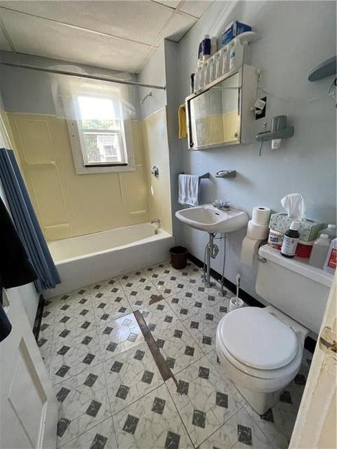 429 Willow St, Woonsocket, RI 02895 photo 6
