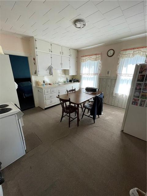 429 Willow St, Woonsocket, RI 02895 photo 4