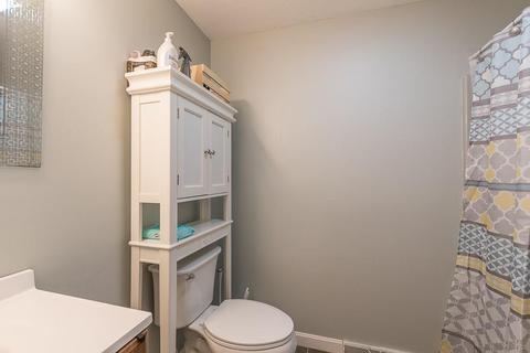 16 Diane Dr, Warwick, RI 02886 photo 13