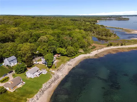 26 Riptide Dr, Saunderstown, RI 02874 photo 1