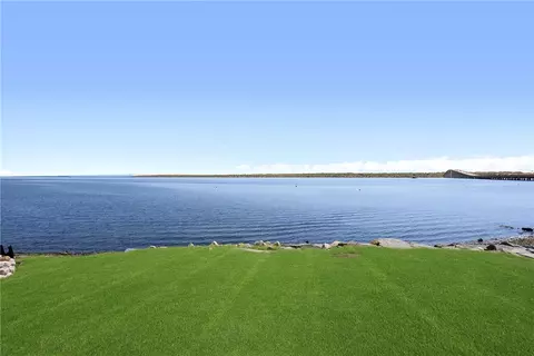 26 Riptide Dr, Saunderstown, RI 02874 photo 5