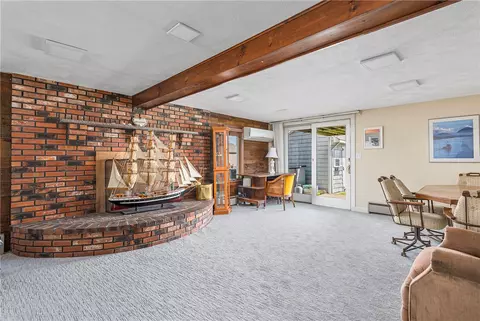 26 Riptide Dr, Saunderstown, RI 02874 photo 18