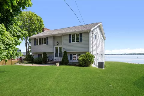 26 Riptide Dr, Saunderstown, RI 02874 photo 8