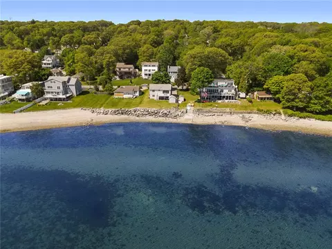 26 Riptide Dr, Saunderstown, RI 02874 photo 3
