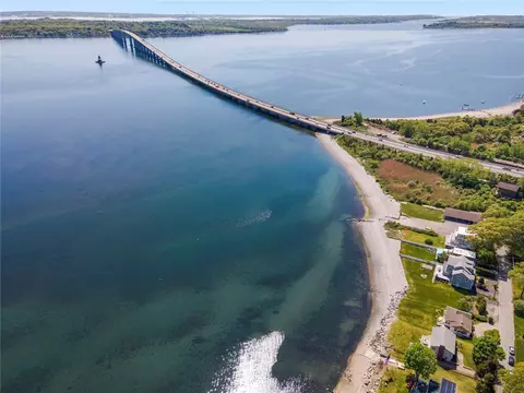 26 Riptide Dr, Saunderstown, RI 02874 photo 38