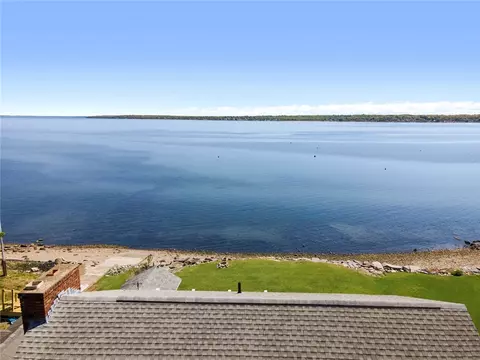 26 Riptide Dr, Saunderstown, RI 02874 photo 32