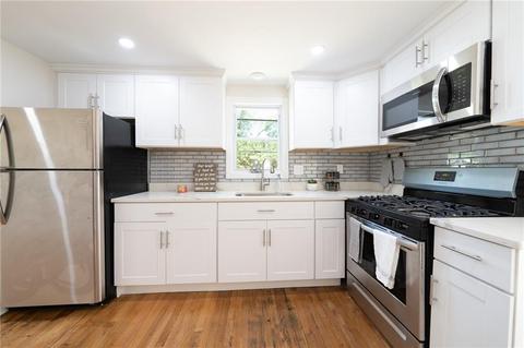 128 Overbrook Ave, Warwick, RI 02889 photo 6