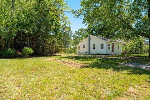 128 Overbrook Ave, Warwick, RI 02889 photo 4