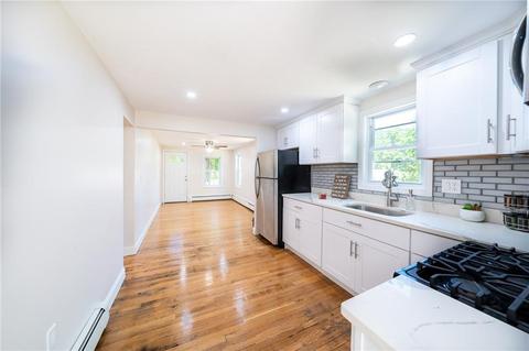 128 Overbrook Ave, Warwick, RI 02889 photo 5