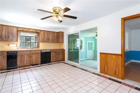 196 Lansdowne Dr, Warwick, RI 02888 photo 13