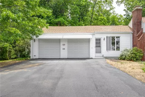 196 Lansdowne Dr, Warwick, RI 02888 photo 27