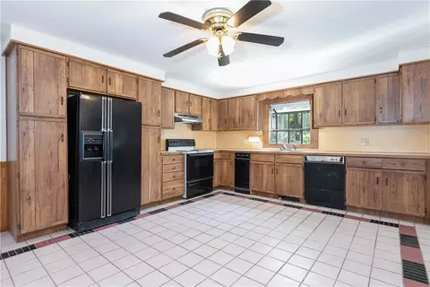 196 Lansdowne Dr, Warwick, RI 02888 photo 11