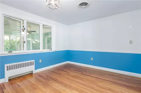 196 Lansdowne Dr, Warwick, RI 02888 photo 10