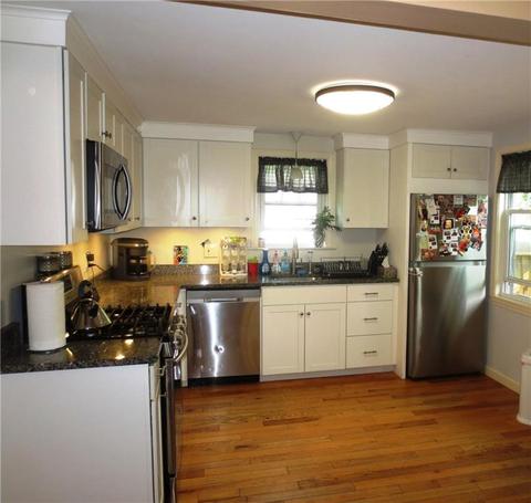 28 Macarthur Blvd, Coventry, RI 02816 photo 6