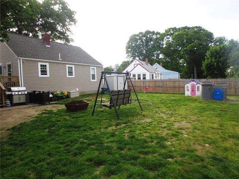 28 Macarthur Blvd, Coventry, RI 02816 photo 3