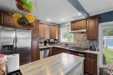 114 Abbott Ave, Warwick, RI 02886 photo 16