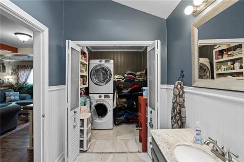 114 Abbott Ave, Warwick, RI 02886 photo 9
