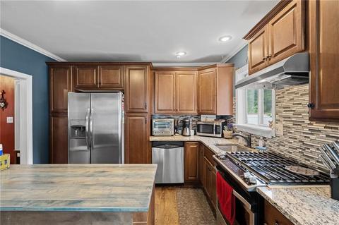 114 Abbott Ave, Warwick, RI 02886 photo 13