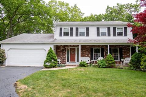9 Silver Maple Dr, Coventry, RI 02816 photo 2