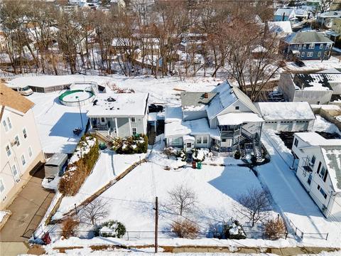 34 Jenckes St, Woonsocket, RI 02895 photo 8