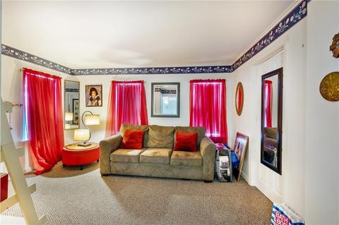 34 Jenckes St, Woonsocket, RI 02895 photo 3