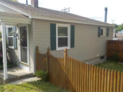 74 Darwin St, Woonsocket, RI 02895 photo 2