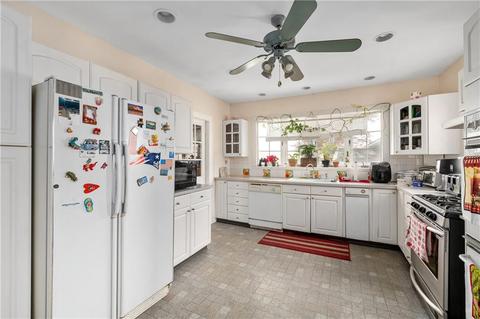 183 Elmore Ave, Woonsocket, RI 02895 photo 18