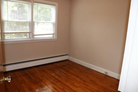 67 Buttonwoods Ave, Warwick, RI 02886 photo 16