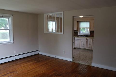 67 Buttonwoods Ave, Warwick, RI 02886 photo 12