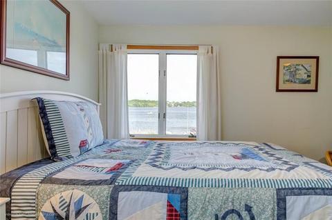 1 Riverview Ave, Bristol, RI 02809 photo 26