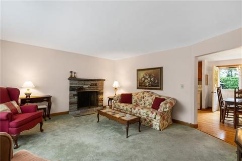 4 Baker St, Warwick, RI 02886 photo 8