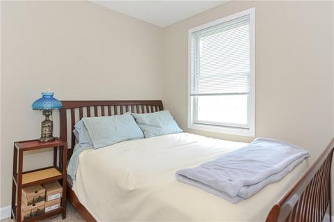 33 Everett Ave, Bristol, RI 02809 photo 21