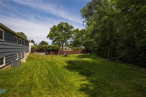 18 Myra Rd, Coventry, RI 02816 photo 2