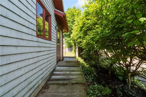 357 Parkside Dr, Warwick, RI 02888 photo 7