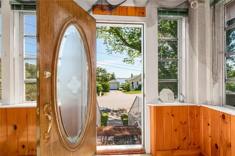 357 Parkside Dr, Warwick, RI 02888 photo 18