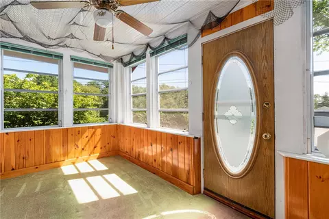 357 Parkside Dr, Warwick, RI 02888 photo 16