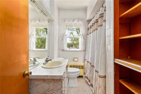 357 Parkside Dr, Warwick, RI 02888 photo 31