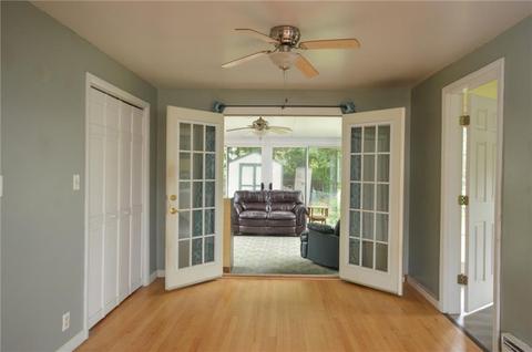 88 Madeleine Ave, Woonsocket, RI 02895 photo 8