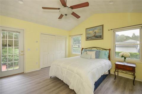 88 Madeleine Ave, Woonsocket, RI 02895 photo 14