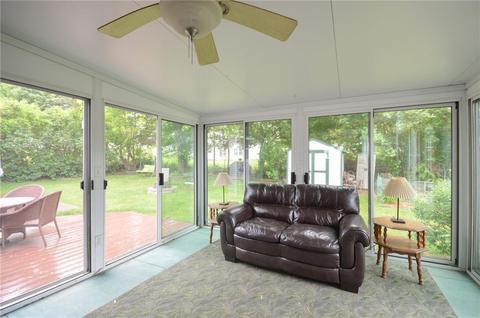 88 Madeleine Ave, Woonsocket, RI 02895 photo 10
