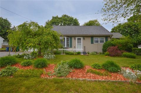 88 Madeleine Ave, Woonsocket, RI 02895 photo 2