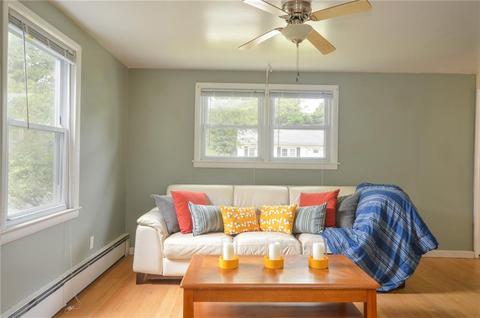 88 Madeleine Ave, Woonsocket, RI 02895 photo 5