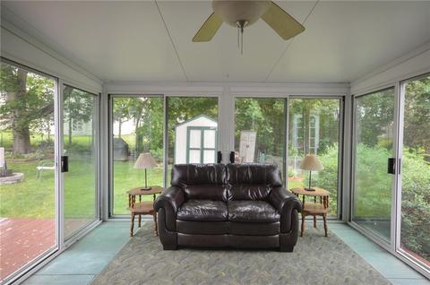 88 Madeleine Ave, Woonsocket, RI 02895 photo 9