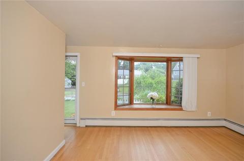 88 Madeleine Ave, Woonsocket, RI 02895 photo 20
