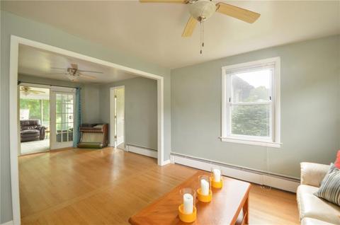 88 Madeleine Ave, Woonsocket, RI 02895 photo 7